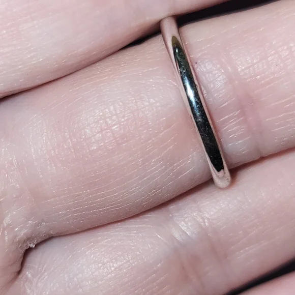 Silver Tone Rhinestone Ring Size 7 1/2 - Picture 2 of 2